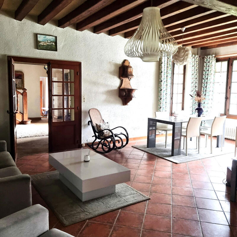 Maison de ville - 240 m² - 8 pièces