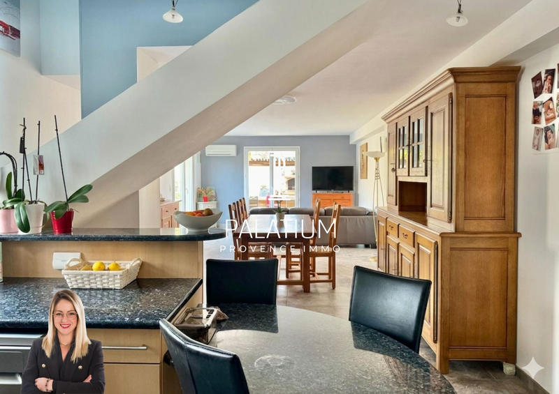 Maison - 143 m² - 6 pièces