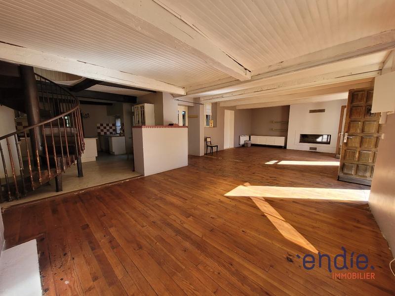 Maison de village - 180 m² - 5 pièces