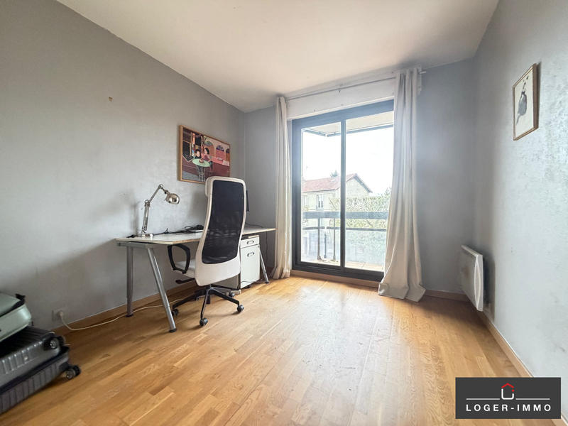 Appartement - 99 m² - 4 pièces