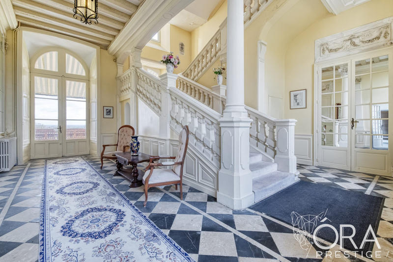 Château - 644 m² - 32 pièces