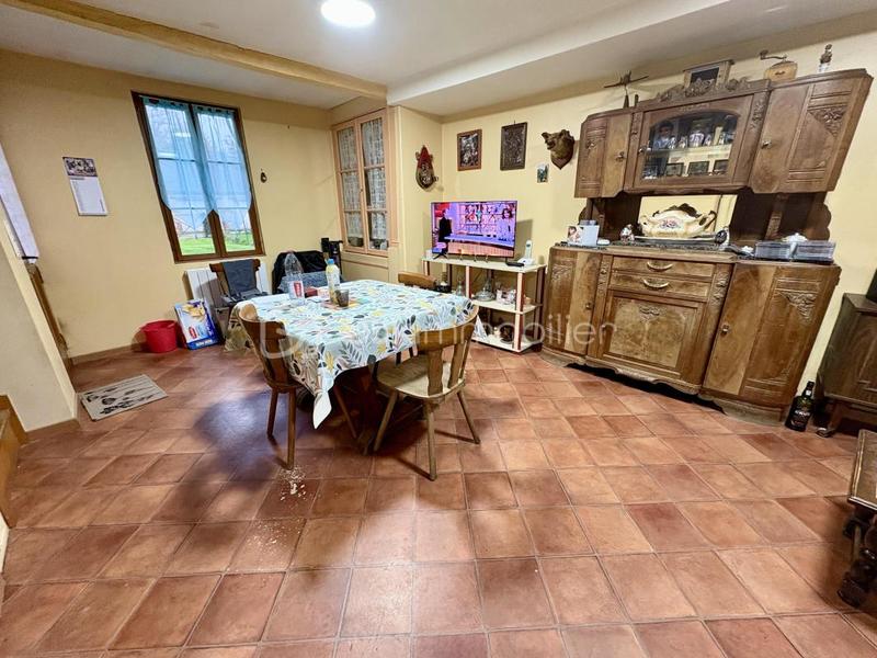Maison - 248 m² - 10 pièces