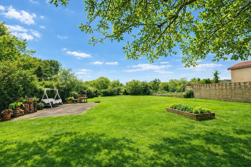 Maison - 198 m² - 8 pièces