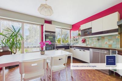 Maison - 138 m² - 6 pièces