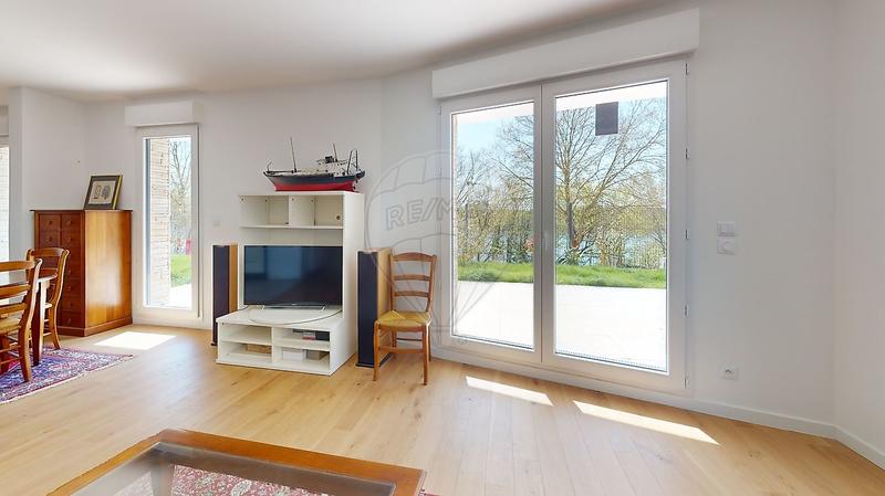 Appartement - 95 m² - 4 pièces