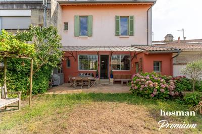 Maison - 215 m² - 8 pièces