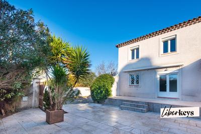 Maison - 105 m² - 4 pièces