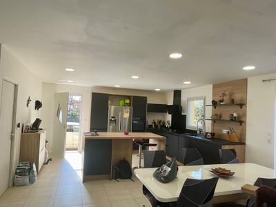 Maison - 105 m² - 4 pièces