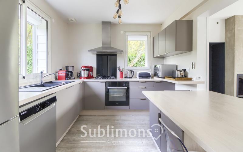 Maison traditionnelle - 114 m² - 7 pièces