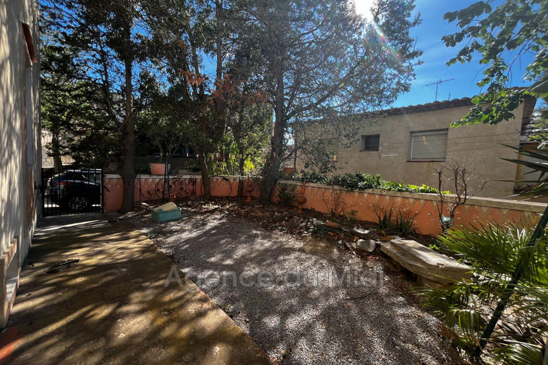 Maison - 433 m² - 10 pièces