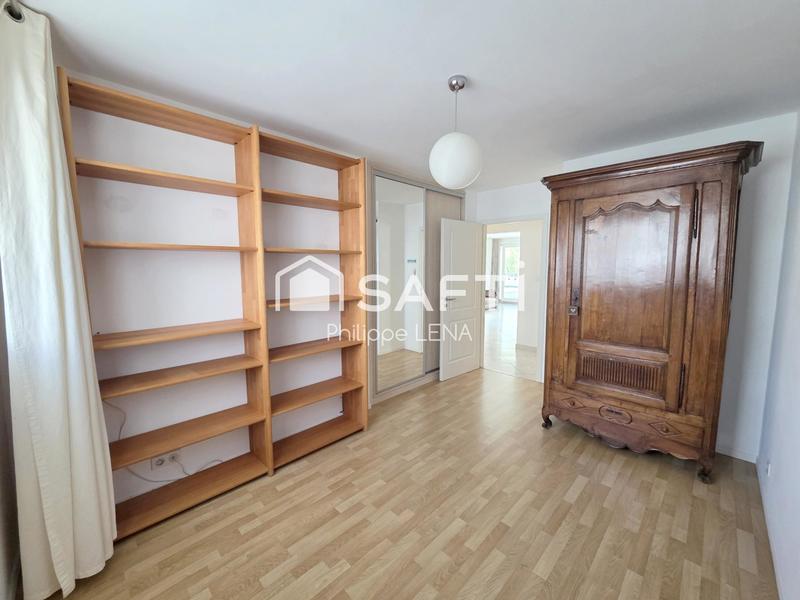 Appartement - 75 m² - 3 pièces