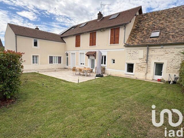 Maison - 440 m² - 9 pièces
