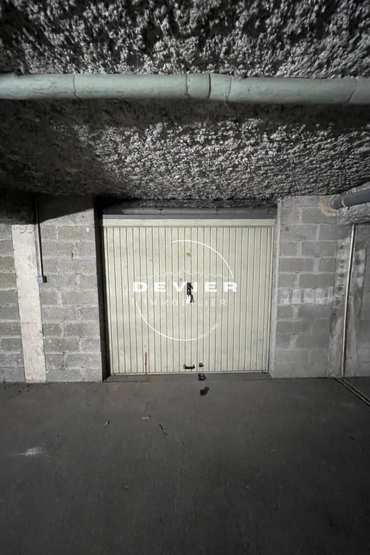 Parking / Garage - 20 m²