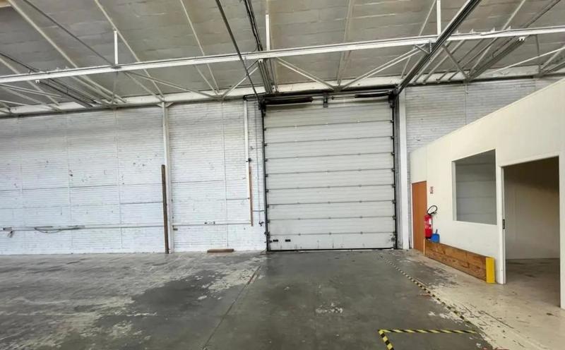 Local d'activités - 820 m²