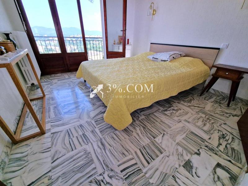 Villa - 152 m² - 8 pièces