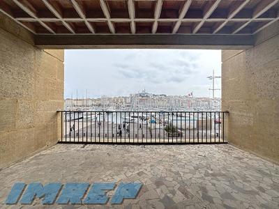 Appartement - 74 m² - 2 pièces