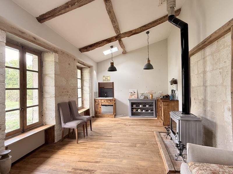 Maison - 260 m² - 7 pièces