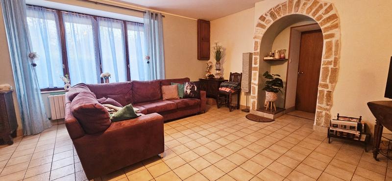 Maison - 163 m² - 7 pièces