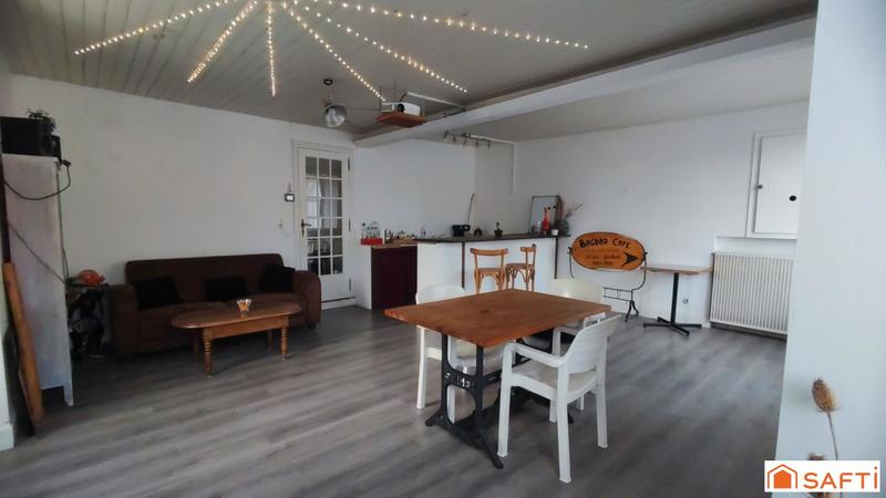 Maison - 215 m² - 7 pièces