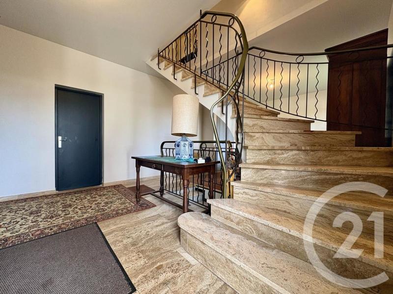 Maison de ville - 183 m² - 7 pièces