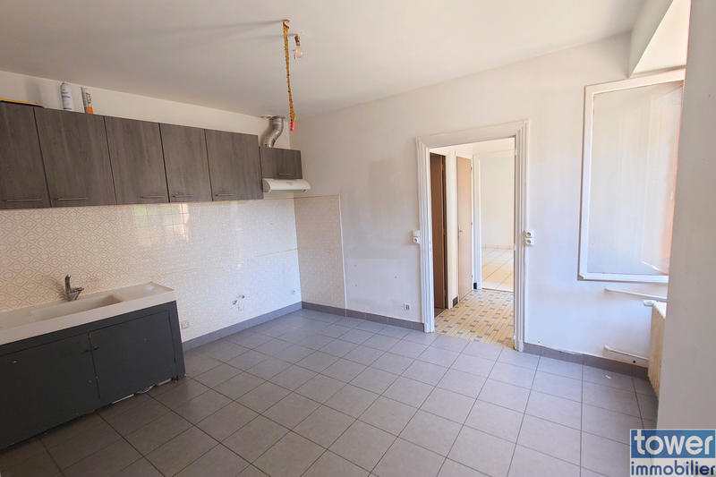 Maison - 83 m² - 5 pièces