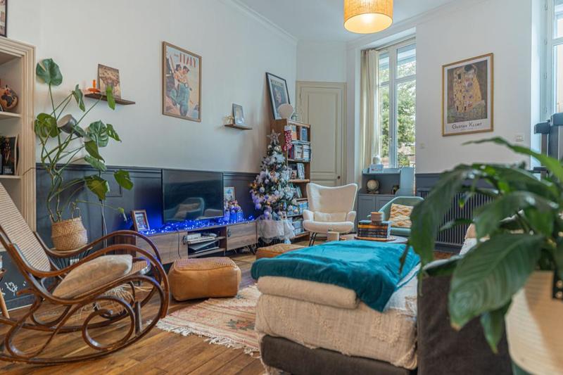 Appartement - 82 m² - 3 pièces