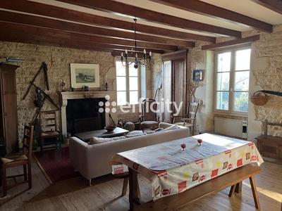 Maison - 99 m² - 4 pièces