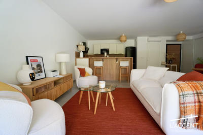 Appartement - 79 m² - 3 pièces