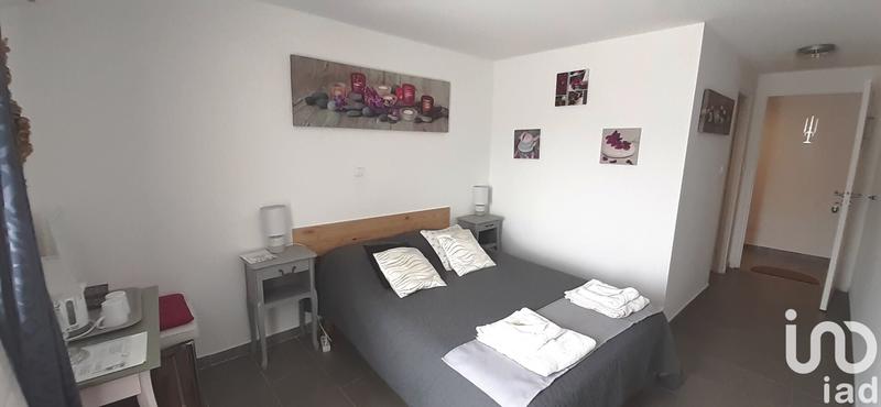 Maison - 280 m² - 16 pièces