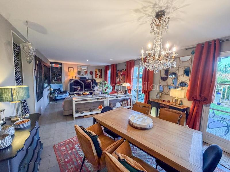 Maison de ville - 129 m² - 6 pièces