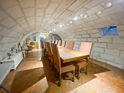 Propriété - 657 m² - 16 pièces