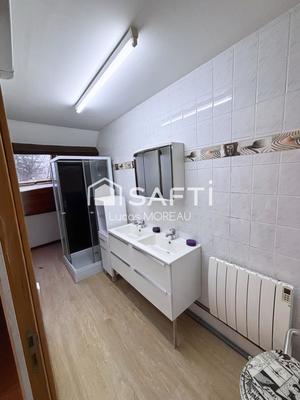 Maison - 186 m² - 7 pièces