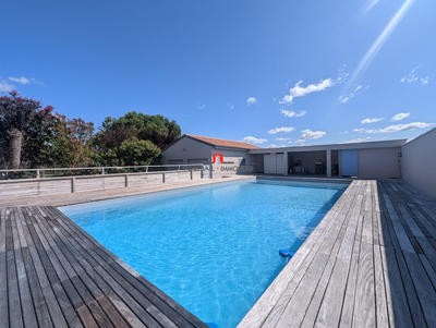 Maison - 170 m² - 6 pièces