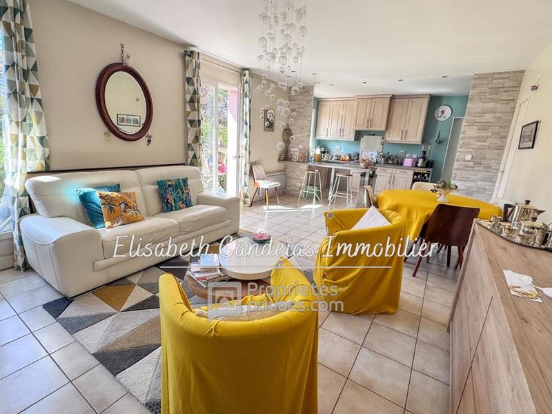 Maison - 165 m² - 8 pièces