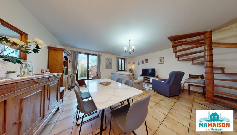 Maison - 80 m² - 4 pièces