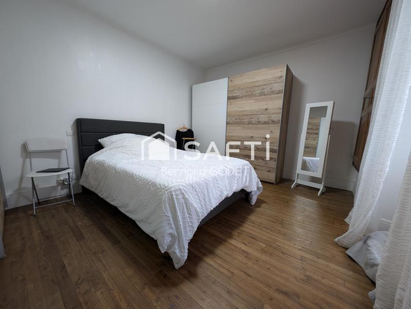 Maison - 219 m² - 8 pièces