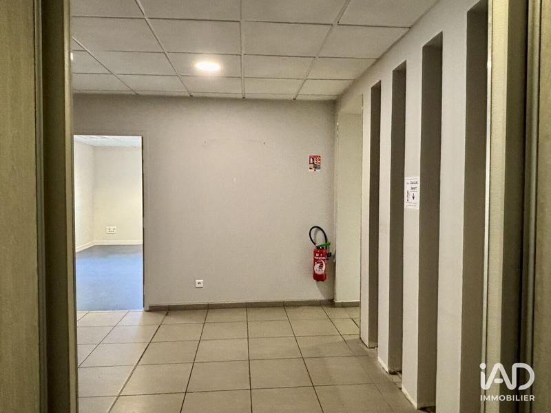 Bureau - 810 m²