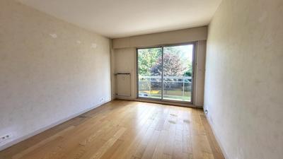 Appartement - 84 m² - 3 pièces