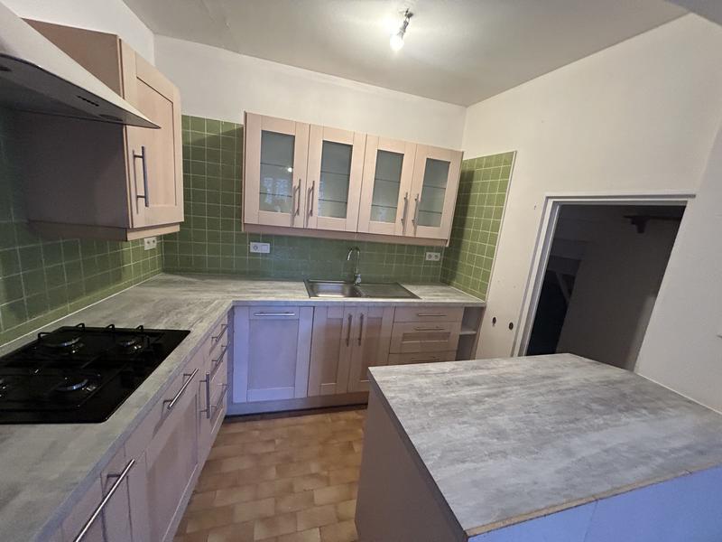 Maison - 90 m² - 6 pièces