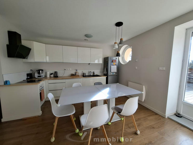 Maison - 151 m² - 6 pièces