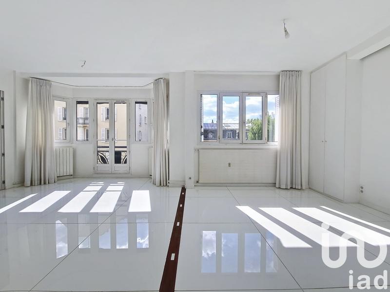 Appartement - 99 m² - 4 pièces