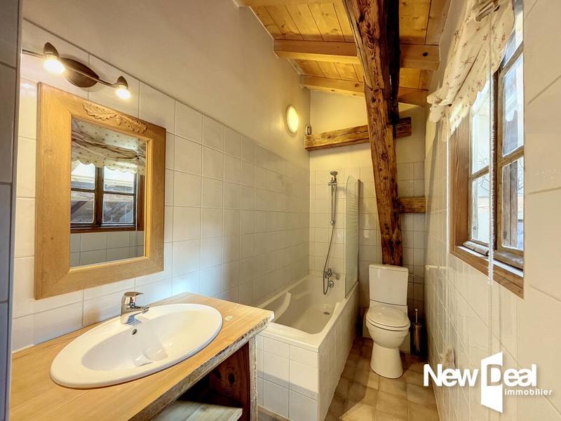 Maison en pierre - 168 m² - 8 pièces