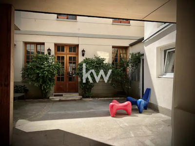 Immeuble - 250 m² - 14 pièces