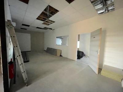 Local d'activités - 50 m²