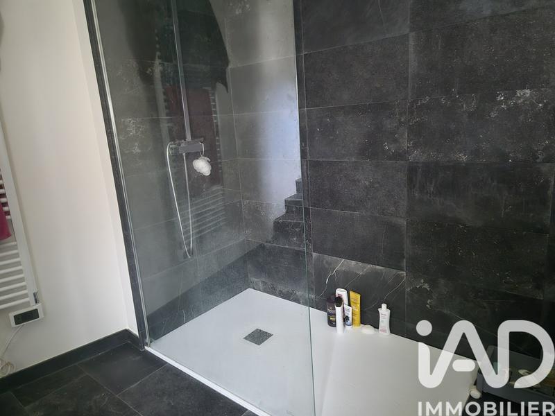 Maison - 99 m² - 4 pièces