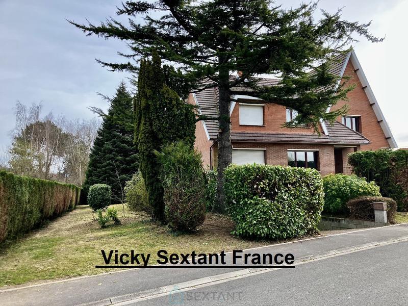 Maison - 200 m² - 7 pièces