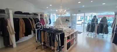 Local commercial - 32 m² - 1 pièce