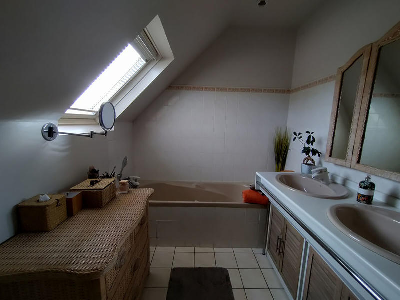 Maison - 110 m² - 6 pièces