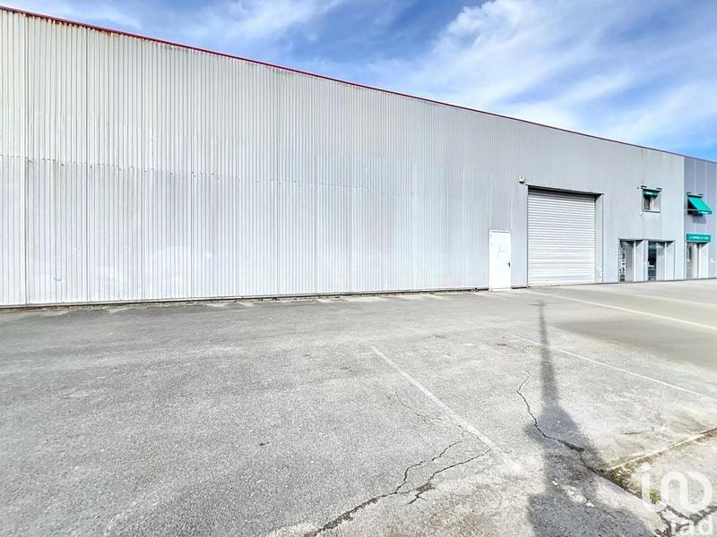 Local commercial - 1 345 m²