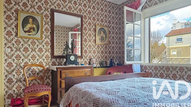 Maison - 192 m² - 9 pièces